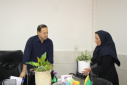 تبریک روز پزشک همکاران مرکز بهداشت استان مرکزی به معاون بهداشتی