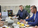 نشست بررسی چالش‌های شبکه بهداشت کمیجان با حضور معاون بهداشت استان