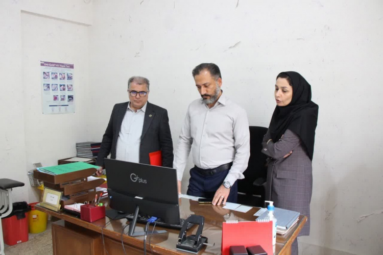 پایش برنامه های سلامت روان و کاهش آسیبهای اجتماعی در مراکز بهداشتی اراک توسط تیم وزارت بهداشت