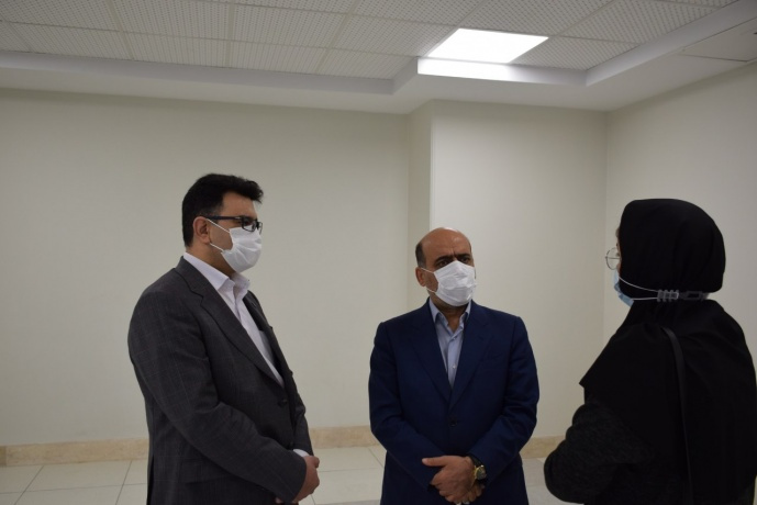 Arak's parliment member visits two important health centers in Arak